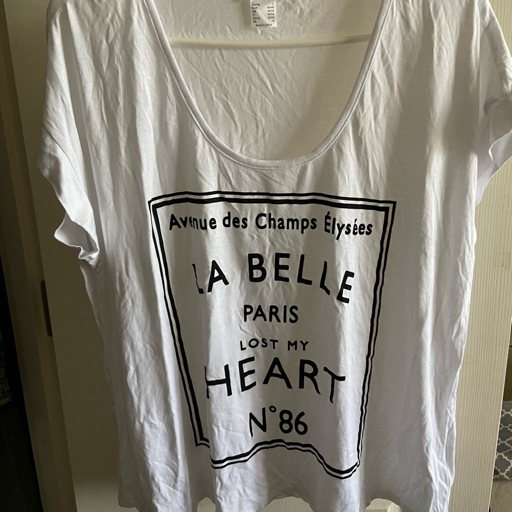 Venus French-Inspired White Graphic Tee.